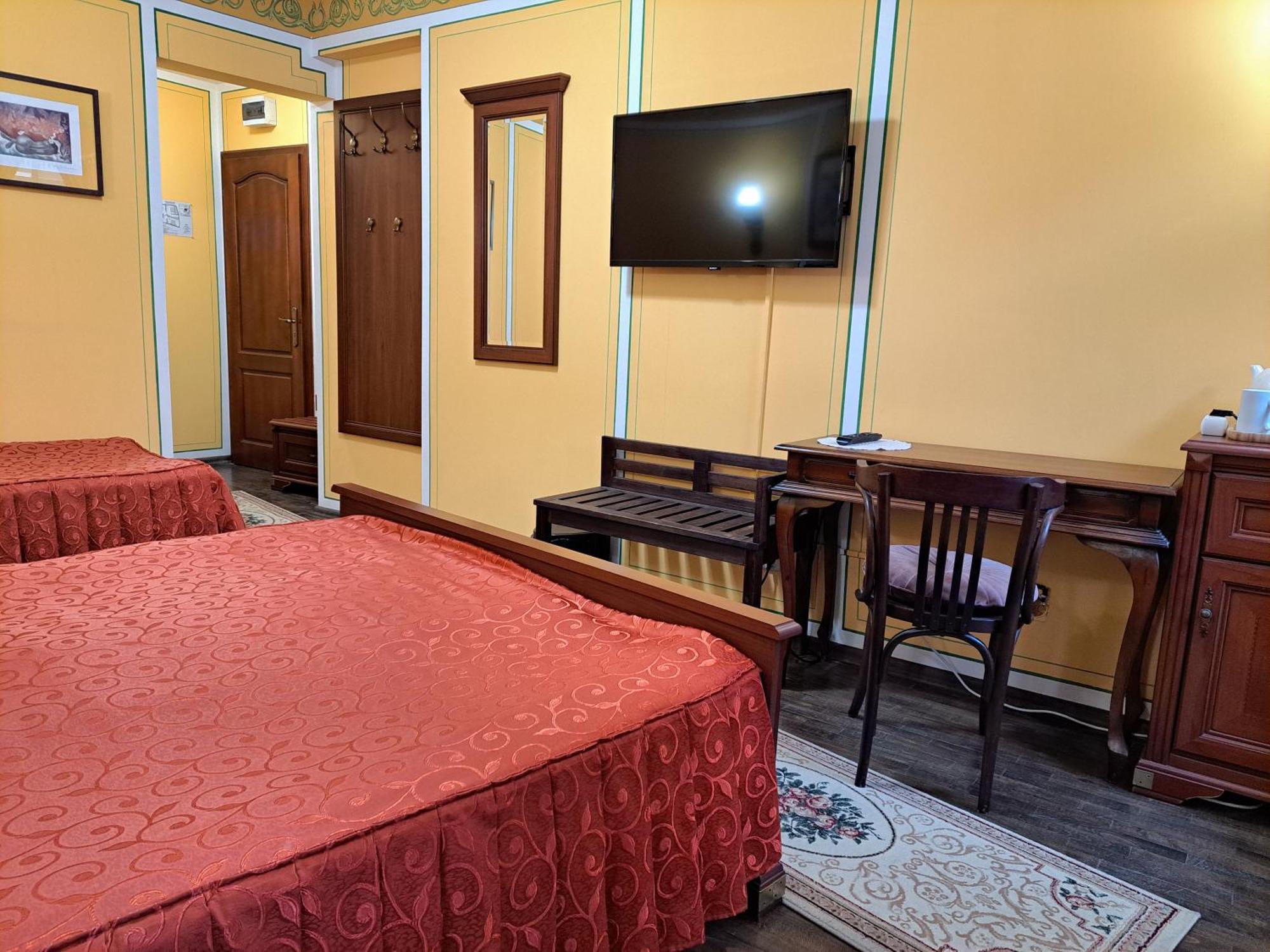 Family Hotel At Renaissance Square 플로브디프 외부 사진