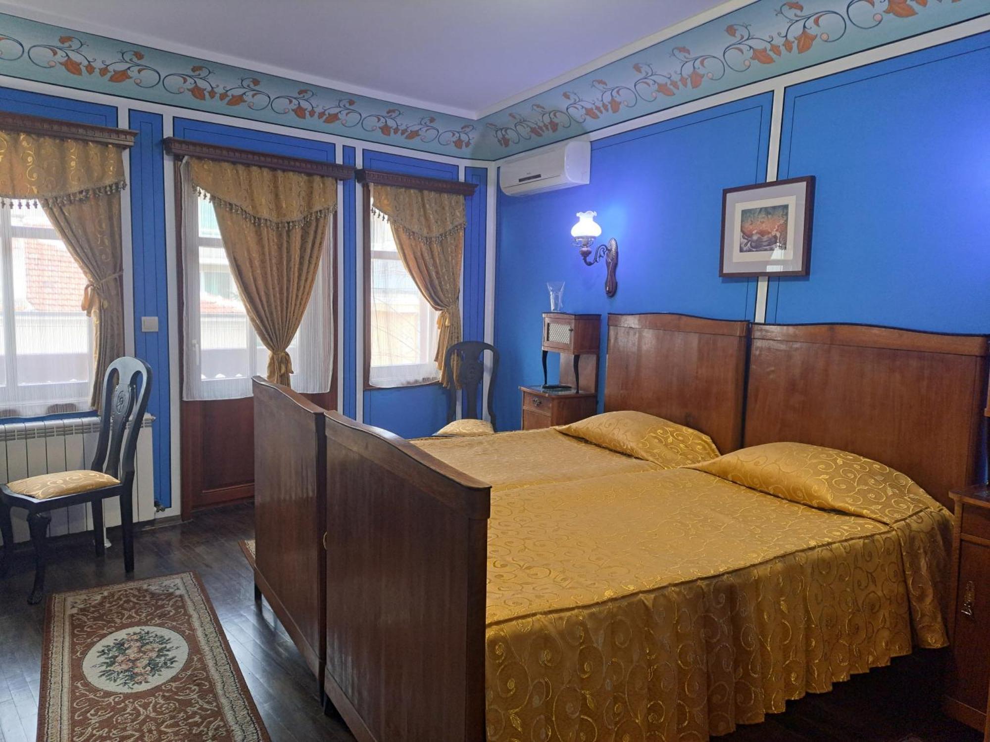 Family Hotel At Renaissance Square 플로브디프 외부 사진